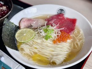 本鮪と地鶏の冷やしらぁ麺