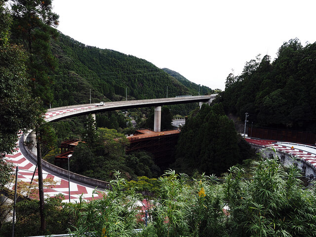 清澄山道ループ橋