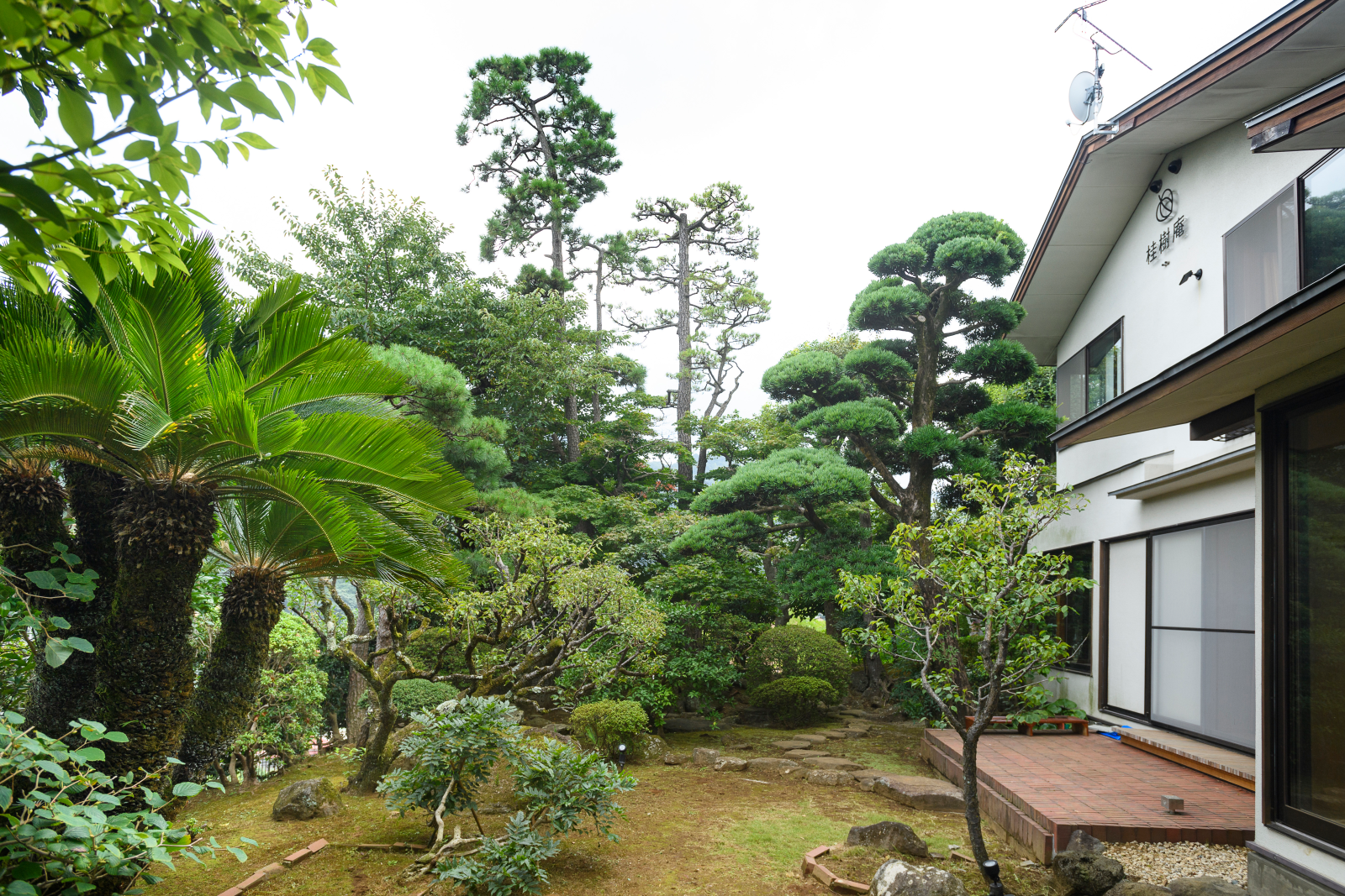 南谷さんの別荘を改装した『桂樹庵』。