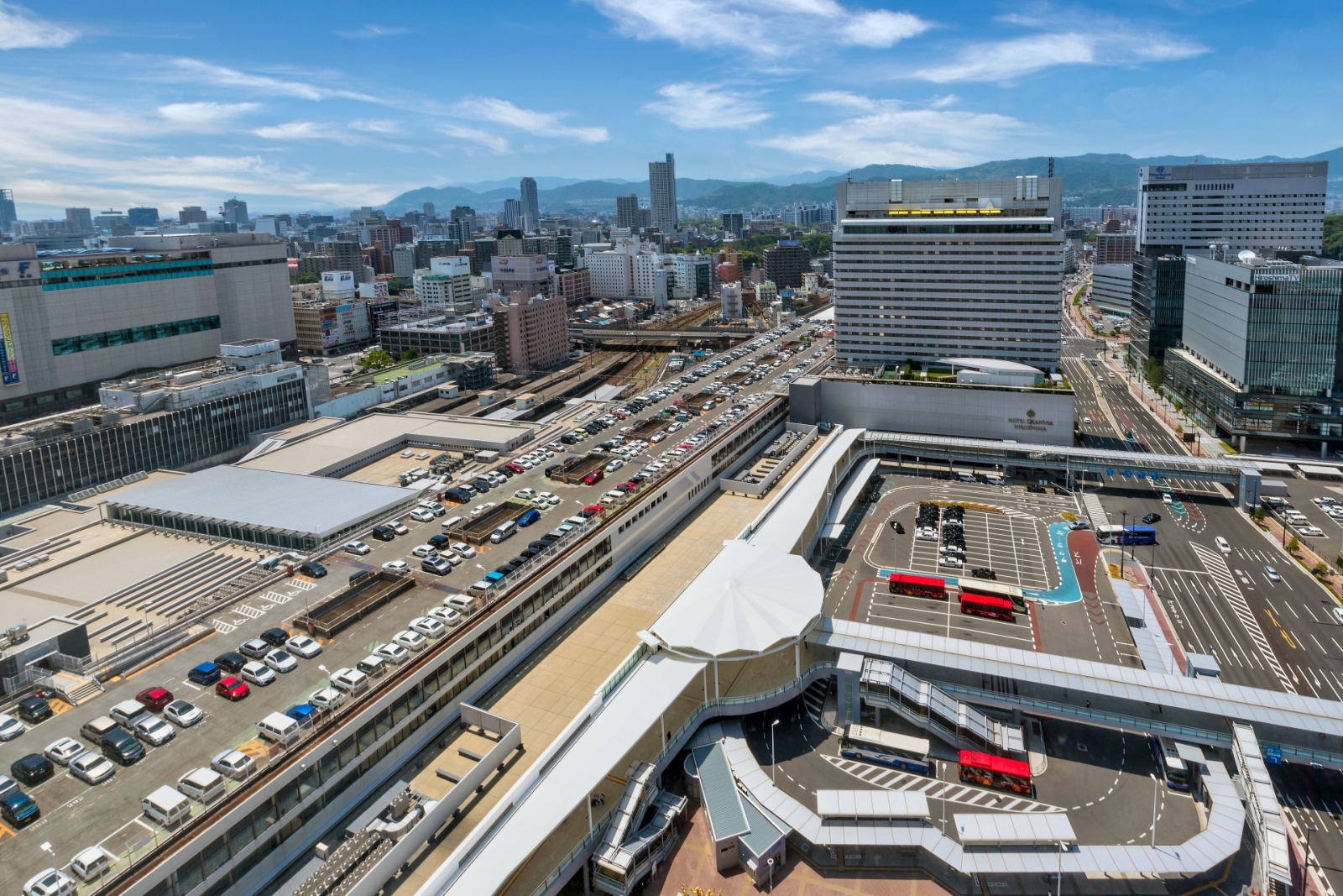 広島駅前