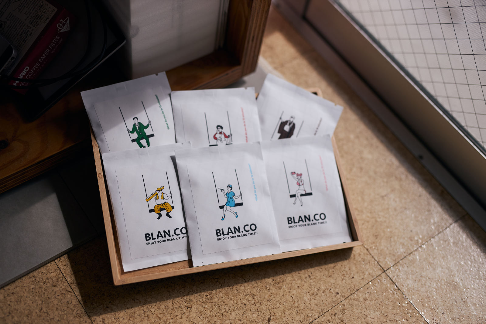 「BLAN.CO」は6種類のコーヒー全種類、または2種類を選び、毎月ドリップパックコーヒーが届く仕組み。