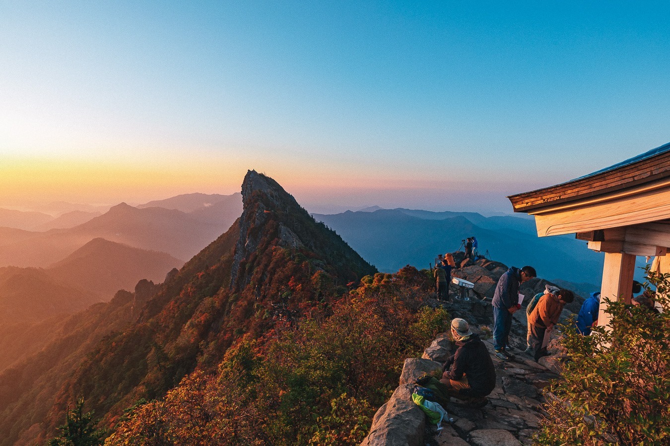 西日本最高峰・石鎚山　(C)ソラヤマいしづち